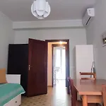 Bilocale San Paolo Metro B Up To 5 Guests